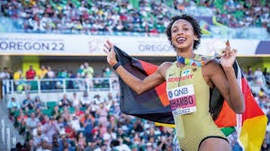 猹伯特AI足球分析 - 稳如磐石的国米，遭遇动荡的利物浦